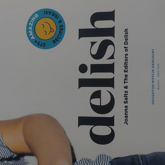 DELISH EAT LIKE EVERYDAYS THE WEEKEND - Picture 3 of 3